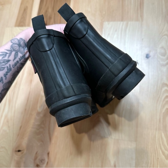 Chooka Black Rubber Ankle Rain Boots Booties size 8 - Picture 5 of 6